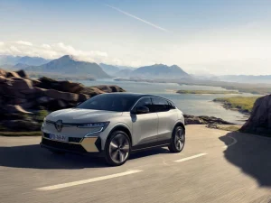 Renault a anunțat prețurile lui Megane E-Tech în România. Cât va costa „electricul” francez?