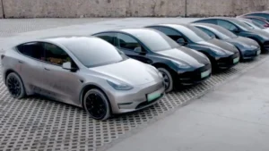 Elon Musk – prima mașină Tesla capabilă să funcționeze în mod complet autonom va fi gata până la Crăciun