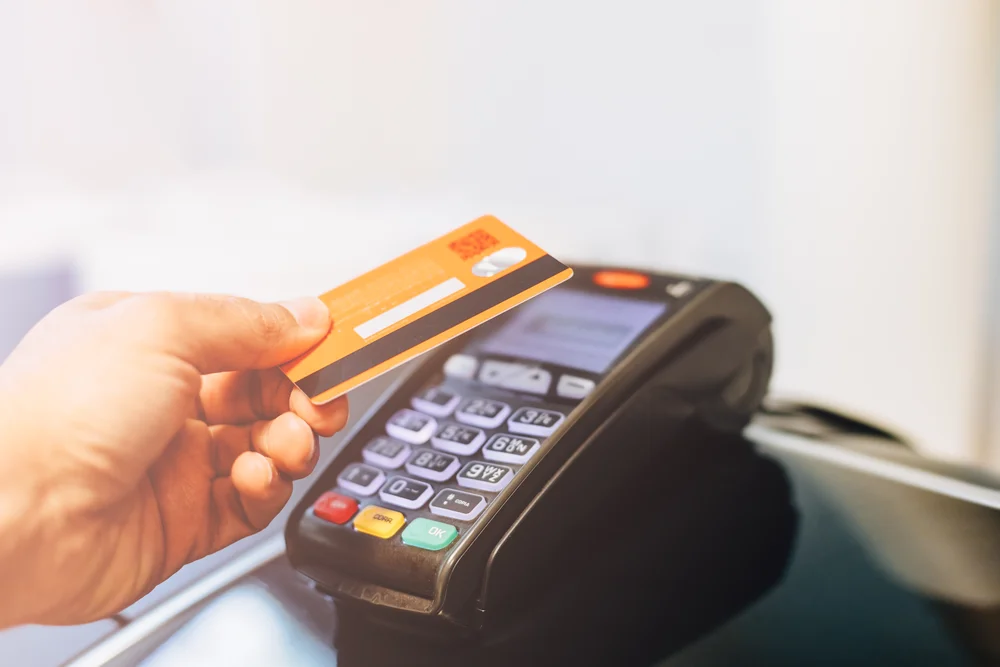 payment terminal charging from card