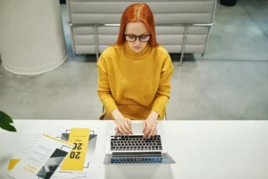 10 joburi potrivite pentru introvertiți. Sfaturi pentru o carieră de succes dacă ai acest tip de personalitate