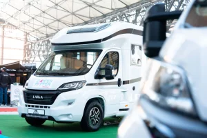 pastel redefinește conceptul de aventură și creează un nou brand local, Camper Mapper, divizia de rulote și autorulote Trust Motors