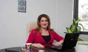 B2B Academy ofera un nou tip de serviciu in industria de marketing: Fractional AI CMO