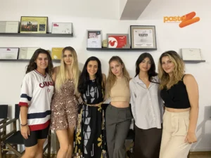 pastel continuă procesul de integrare a tinerilor GenZ în industria comunicării și organizează cea de-a doua ediție pastelZdoar 2 minute sa citesti articolul 