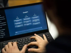 ChatGPT-4.5: Data de lansare, caracteristici și îmbunătățiri ale următoarei versiuni