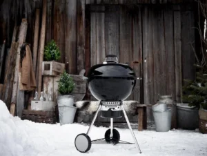 BBQ de Iarnă: căldură, arome și pasiune culinară chiar și la -10°C cu noile grătare WEBER!