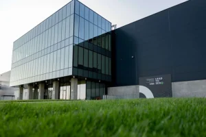 Prima fabrică de cauciucuri fără emisii de CO2, inaugurată la Oradea. Investiția este de 650 milioane euro