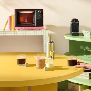 Nespresso lansează noua colecție de vară inspirată de stilul retro-cool