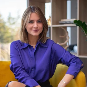 Sondaj tbi bank: Doar 15% dintre români vor cheltui mai mult de Black Friday în acest an față de 2024. 2 din 10 nu vor cumpăra nimic, iar pentru 4 din 10, cumpărăturile nu vor depăși 700 de lei