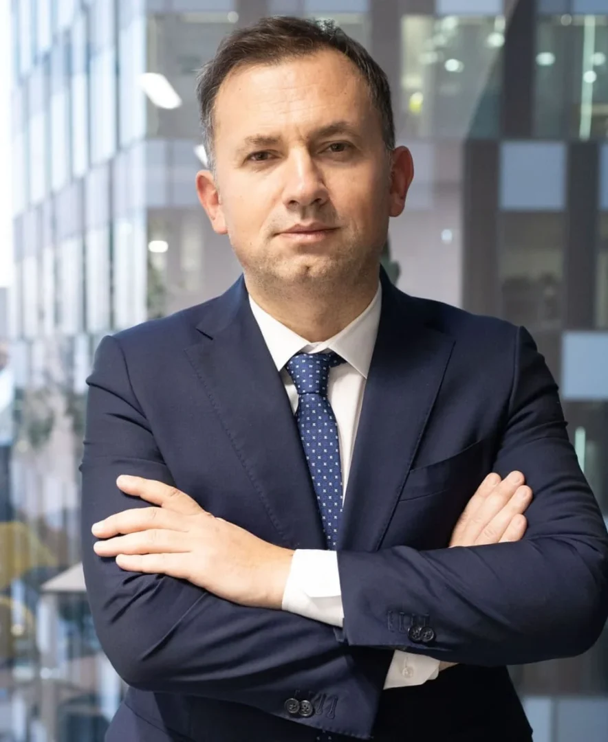 Vlad Vitcu CEO BCR Leasing Vlad Vitcu CEO BCR Leasing