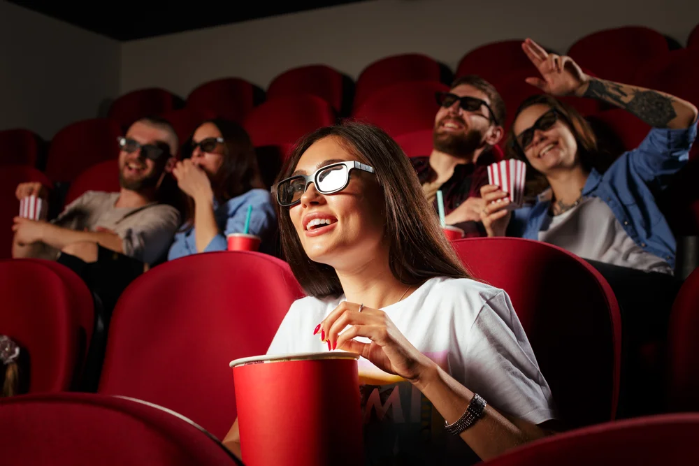 Colliers: Românii cheltuie mai mulți bani la cinema – 63 milioane de euro încasări în 2025, în creștere cu 16% față de 2024