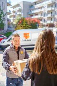 Sondaj Cargus: 2 din 3 români renunță la achiziția unui produs dacă prețul este prea mare, însă aproape 38% adaugă produse în coș pentru livrare gratuită