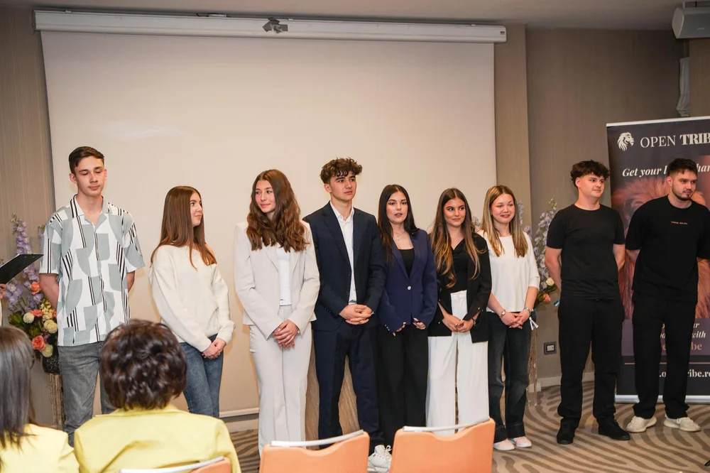 Dincolo de destinație este procesul: Cum a transformat prima ediție bucureșteană „Hug the Unknown by Open Tribe” viziunea tinerilor într-o victorie palpabilă